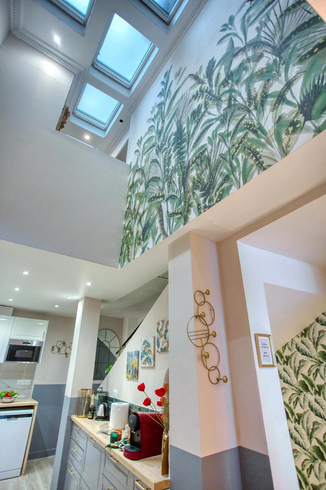 Elegant Triplex In Paris - Ideal For 10 - Aircon Exterior photo