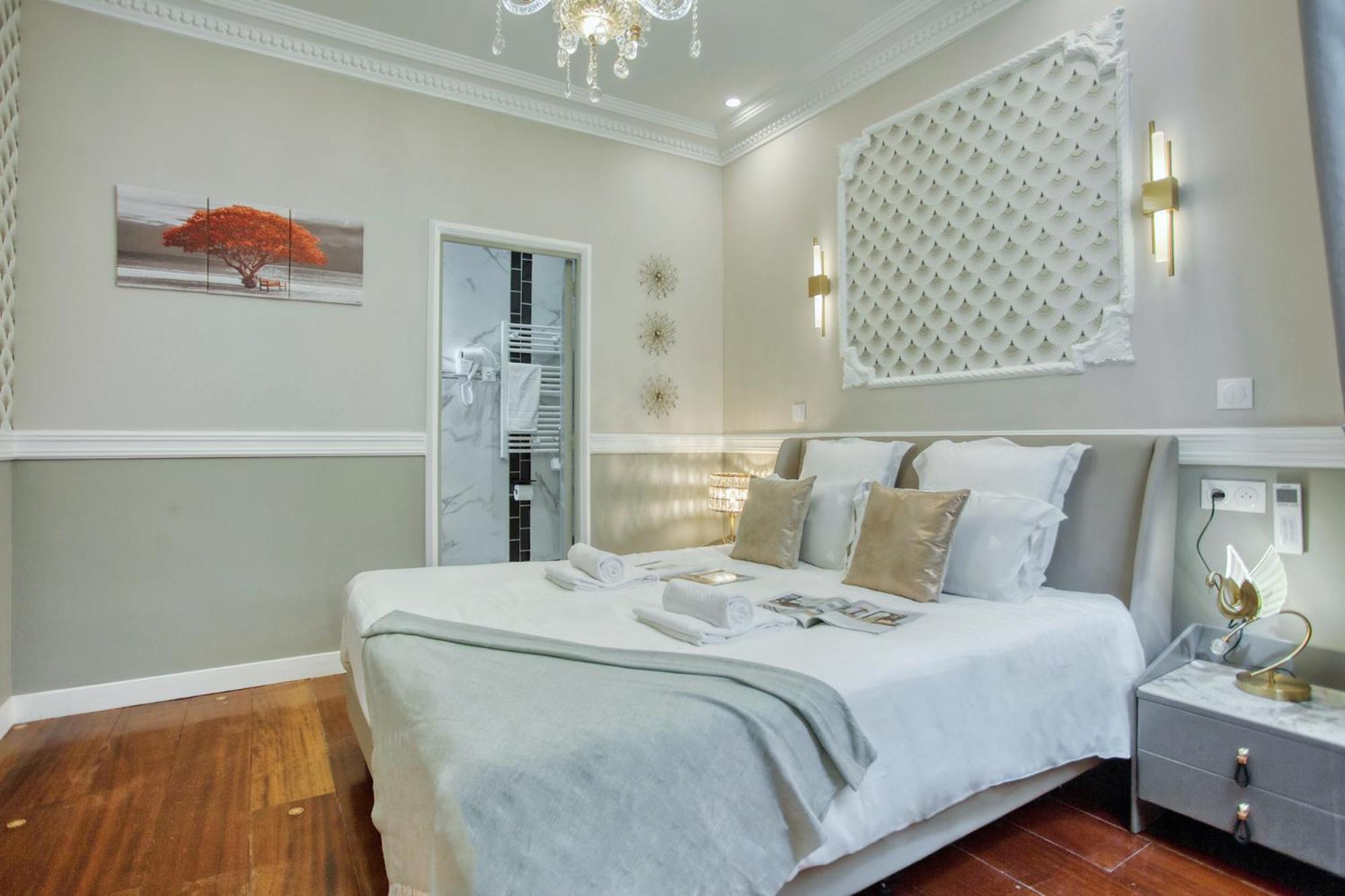 Elegant Triplex In Paris - Ideal For 10 - Aircon Exterior photo